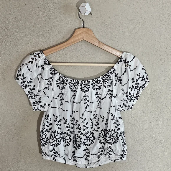 AEO Cropped Embroidered OTS Cropped Top, S - Picture 2 of 8